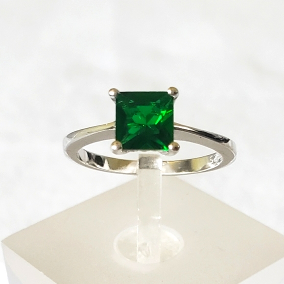 Sterling Princess Cut Emerald Ring